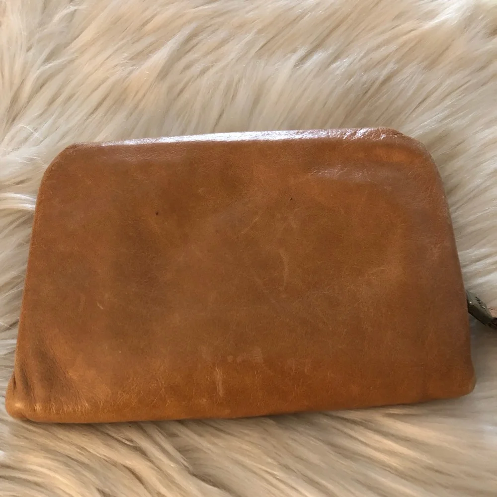 HOBO international tan